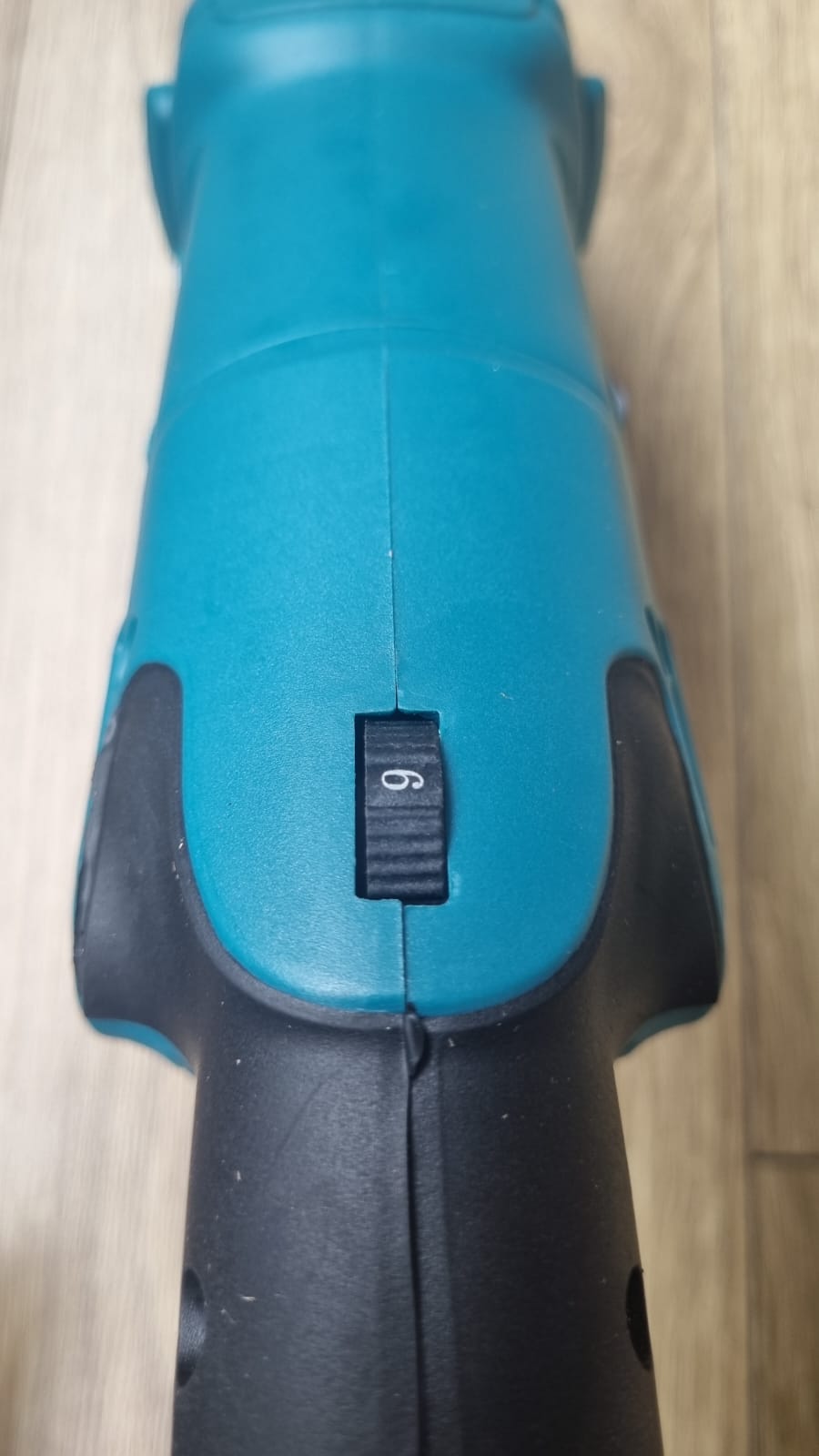 Combo Taladro percutor y Pulidora 6 velocidades - Makita